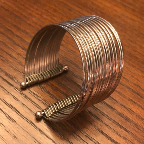 Silver bangle - Picture 4 of 5